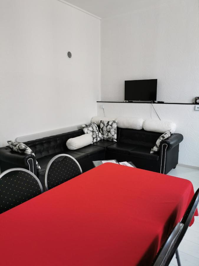 Ostend Backpackers Lodge Екстериор снимка