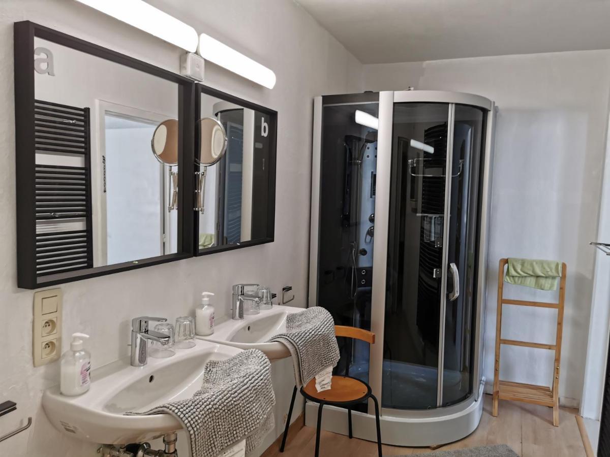 Ostend Backpackers Lodge Екстериор снимка