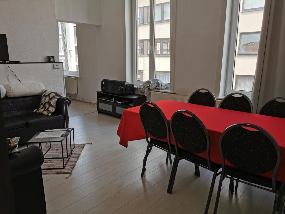 Ostend Backpackers Lodge Екстериор снимка